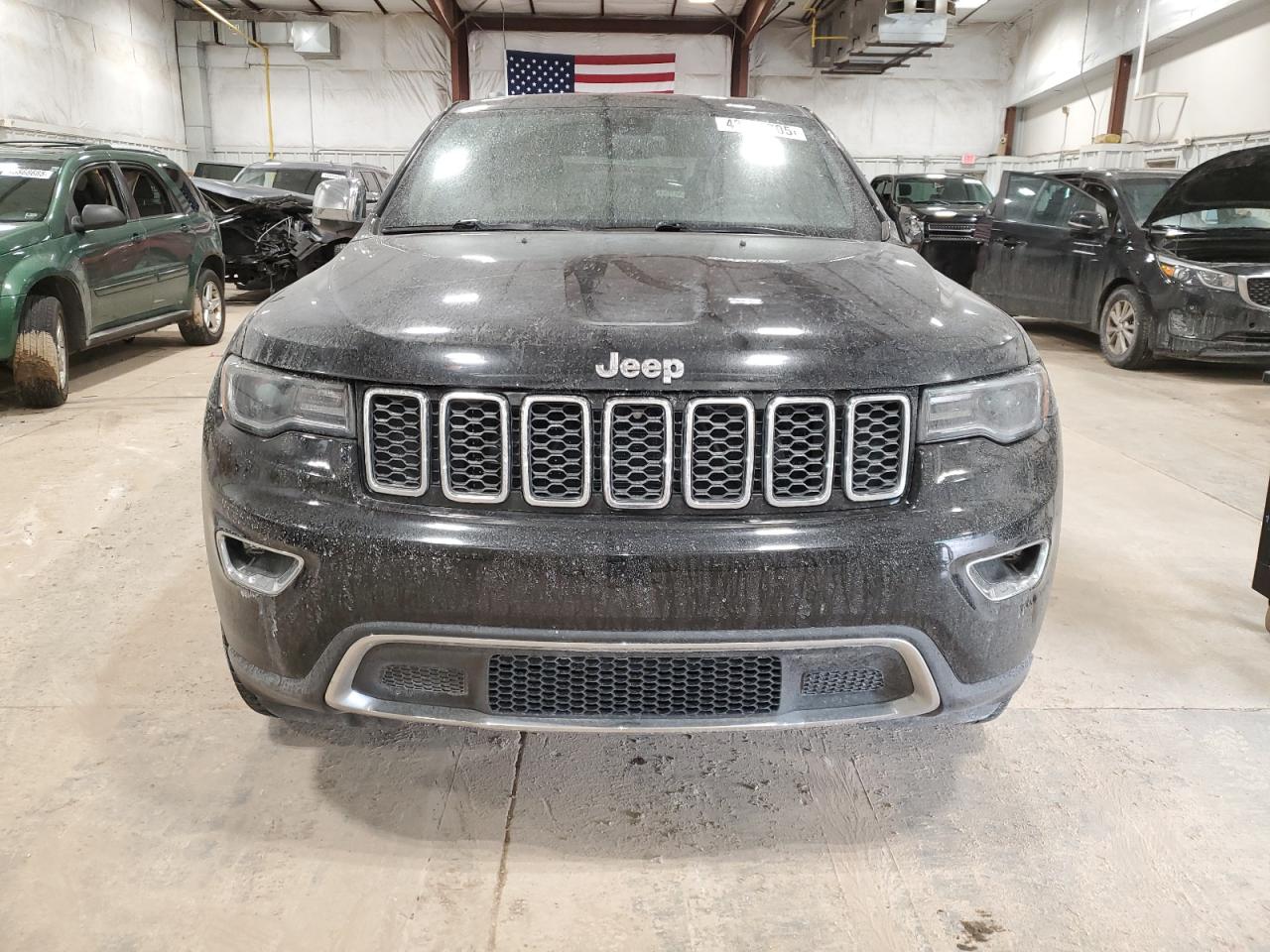 2017 Jeep Grand Cherokee - Image 5