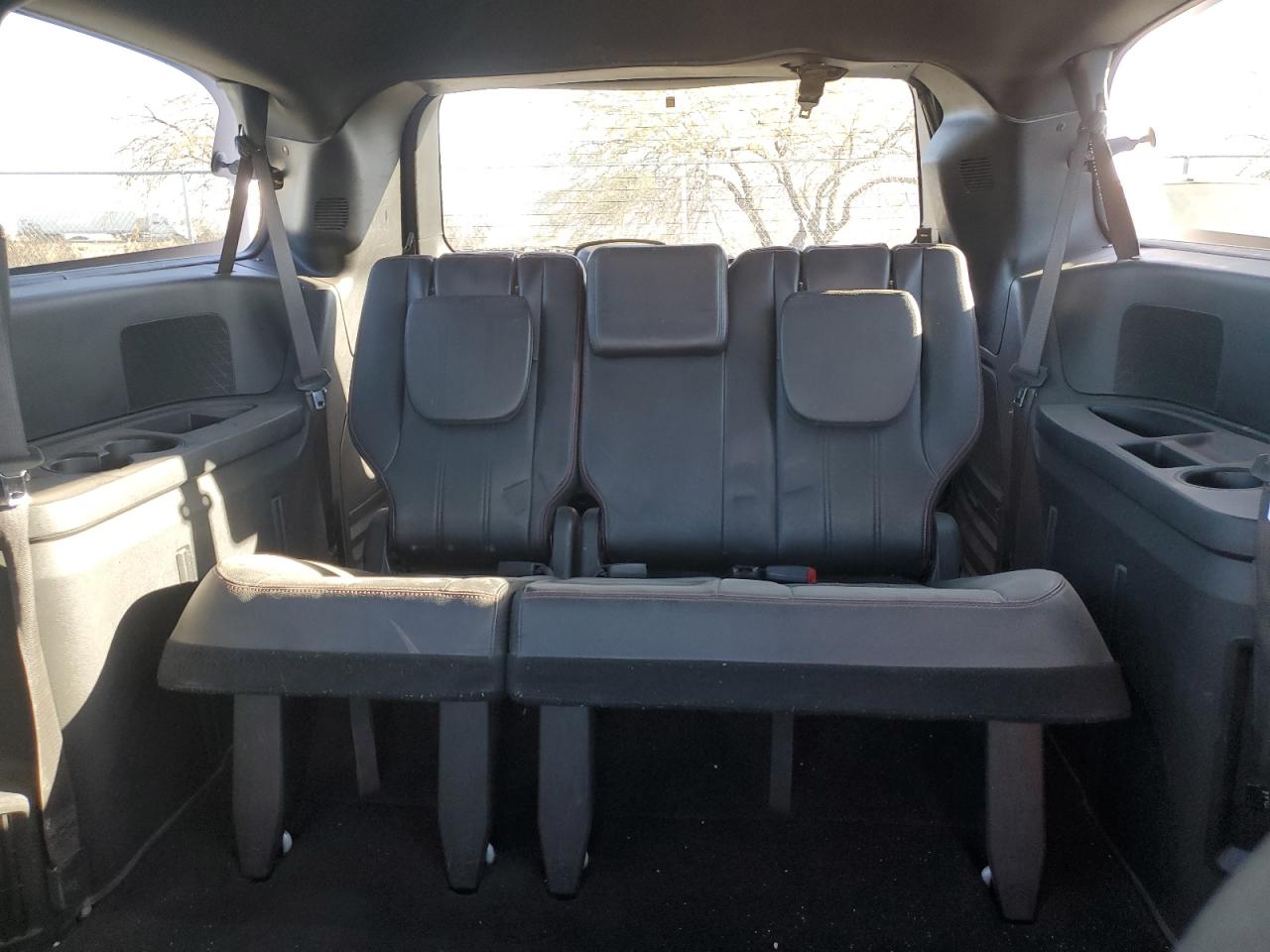 2019 Dodge Caravan - Image 10