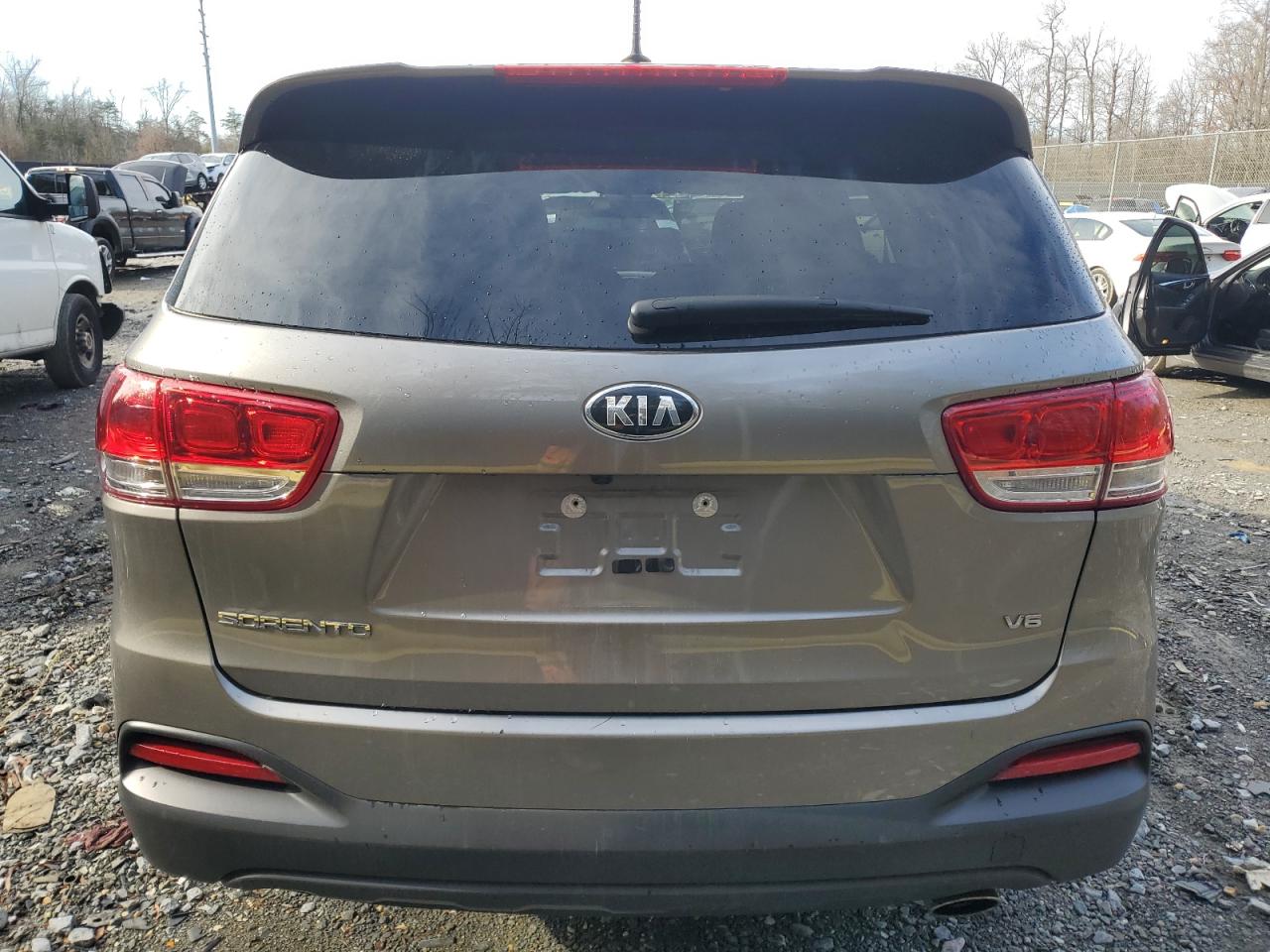2017 Kia Sorento - Image 6