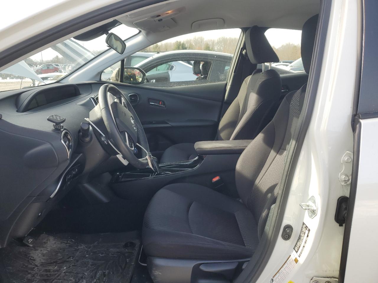 2018 Toyota Prius - Image 7