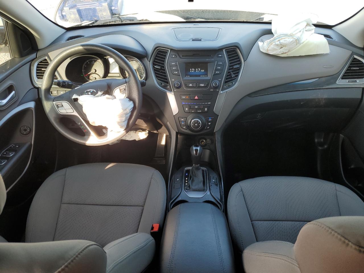 2016 Hyundai Santa Fe - Image 8
