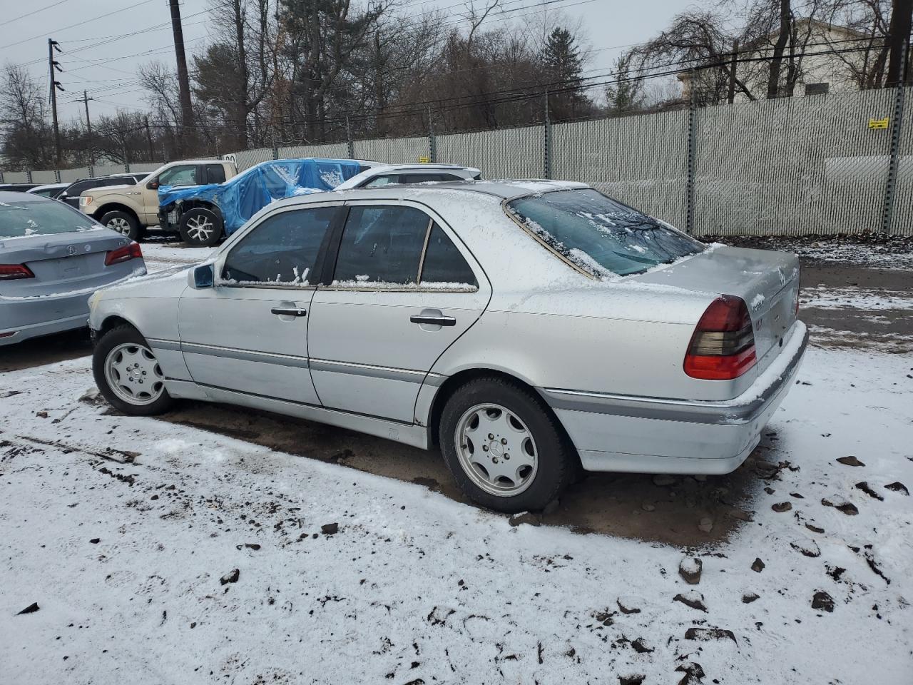 1999 Mercedes-Benz C-klasse - Image 2