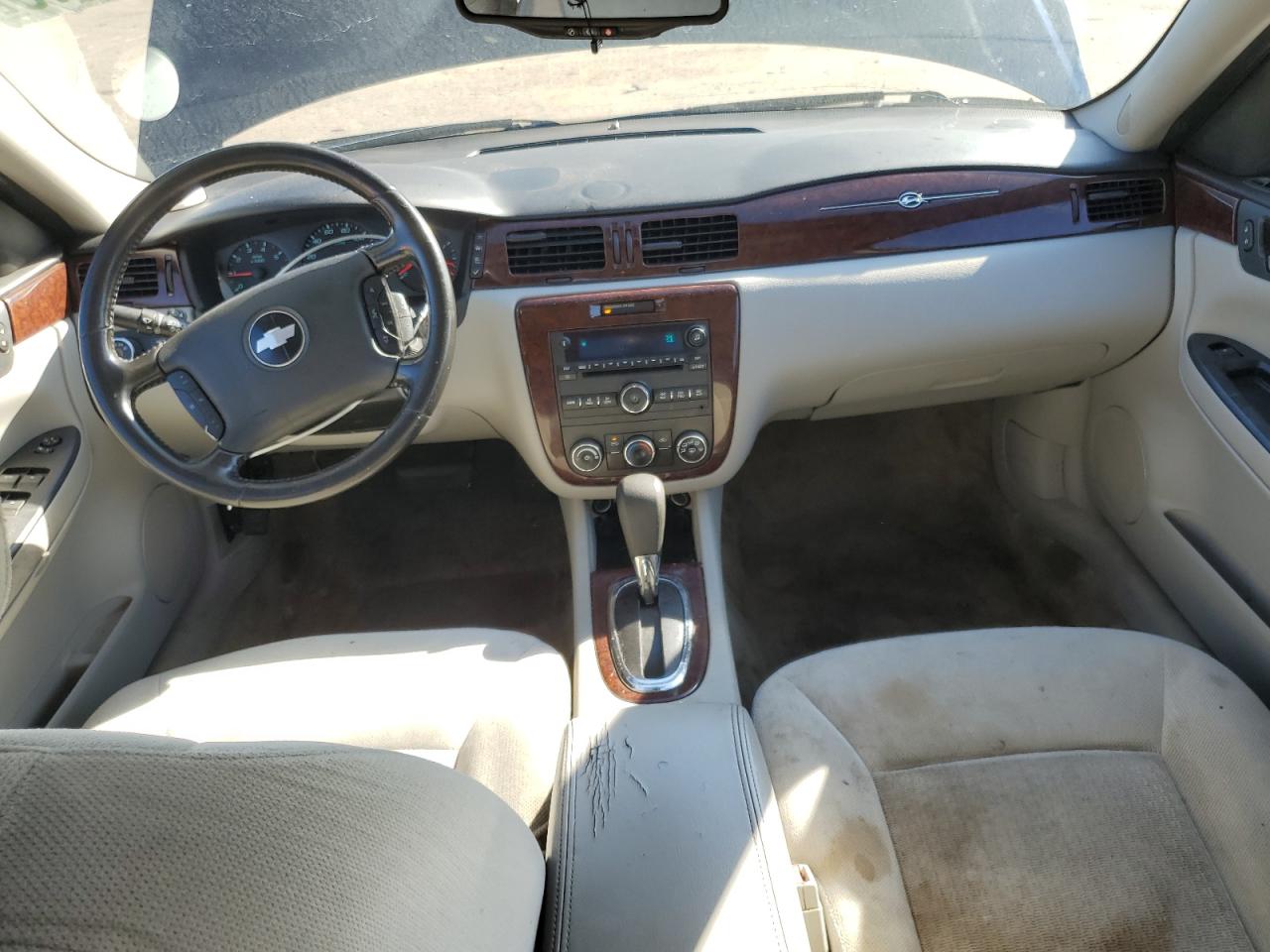 2011 Chevrolet Impala - Image 8