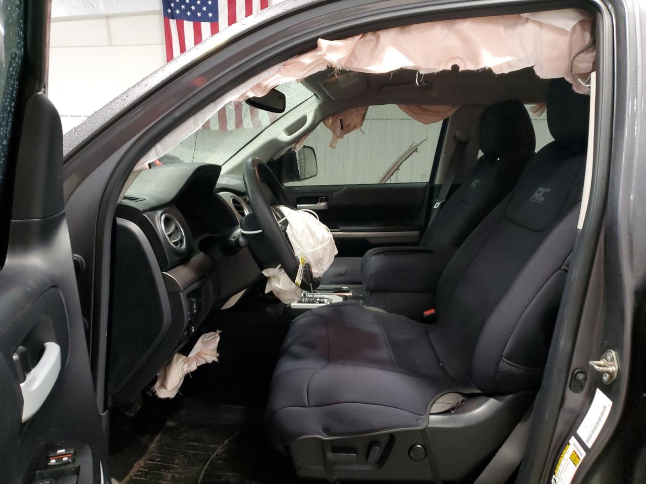 2019 Toyota Tundra - Image 7