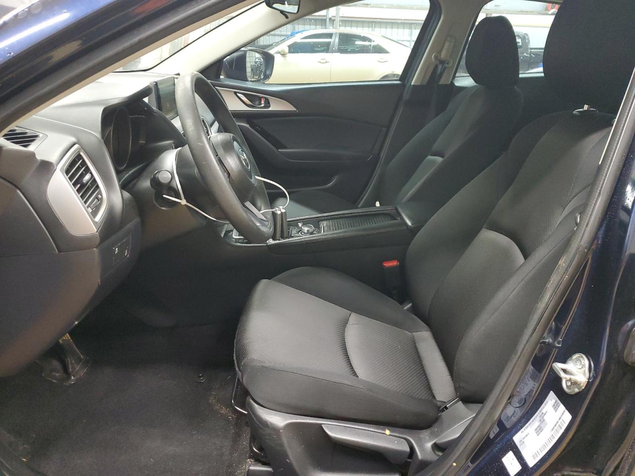 2018 Mazda 3 - Image 7