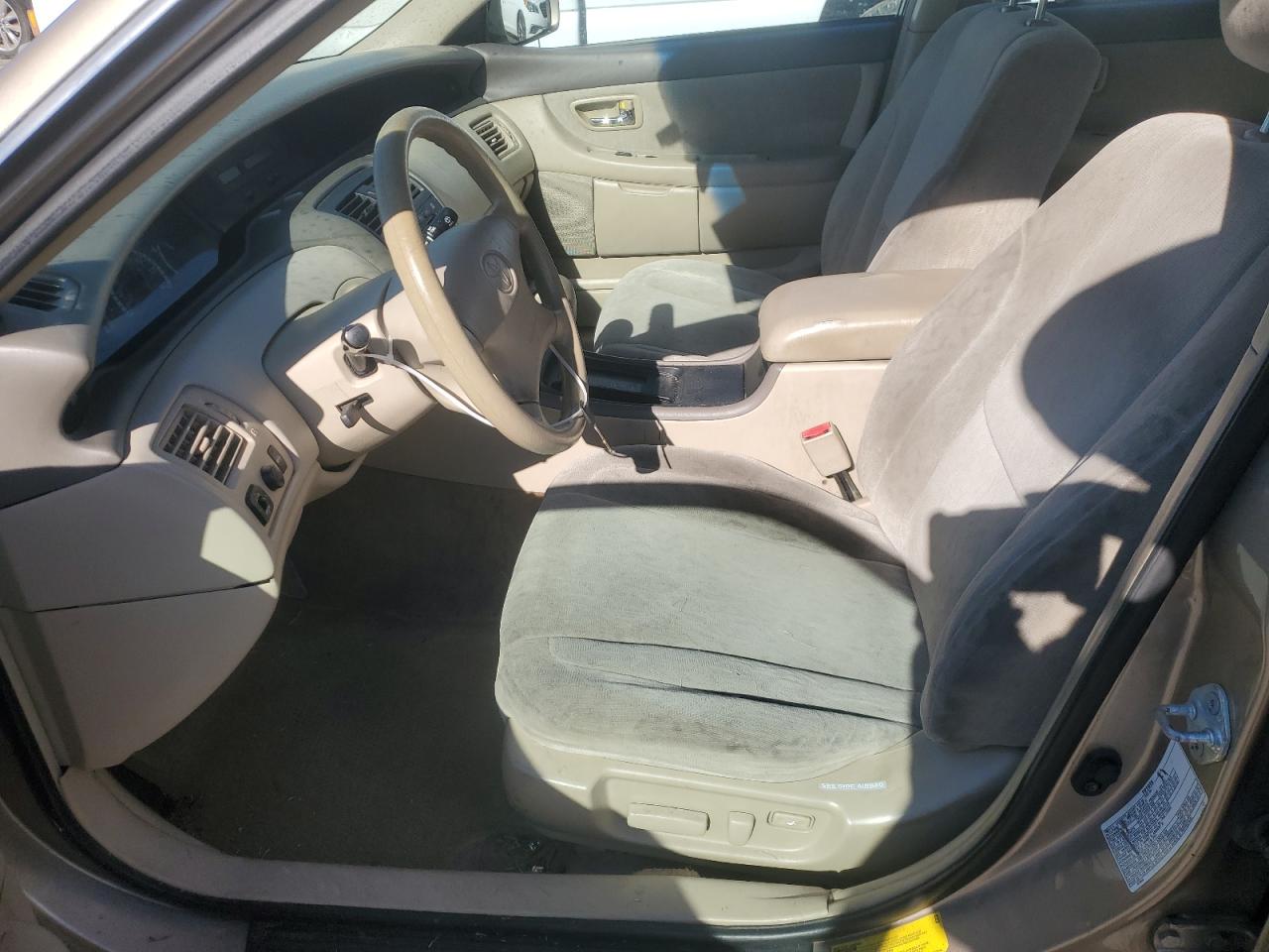 2001 Toyota Avalon - Image 7