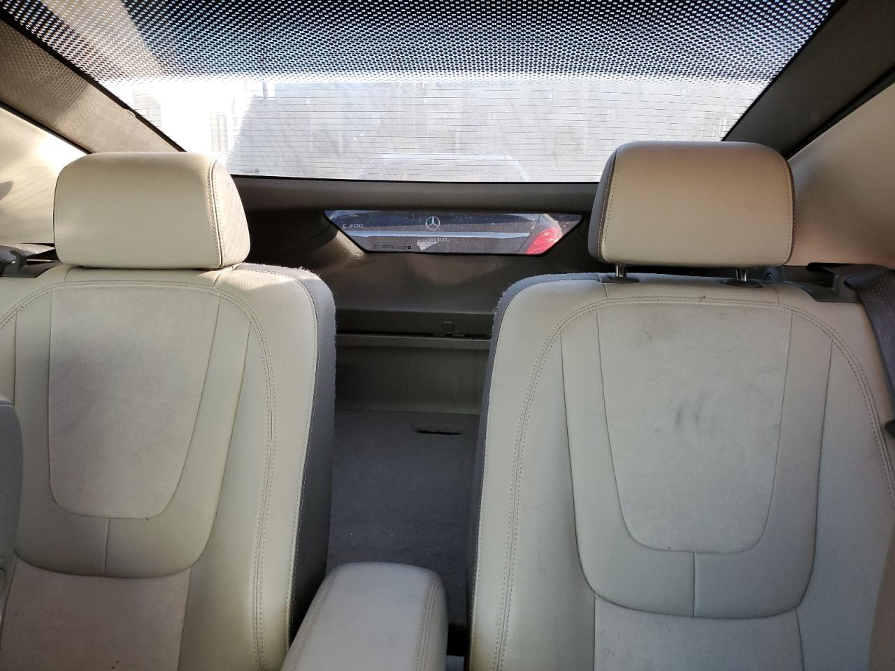 2013 Chevrolet Volt - Image 10