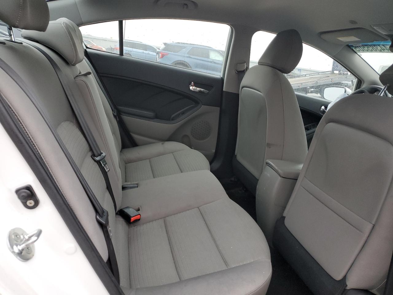 2015 Kia Forte - Image 10