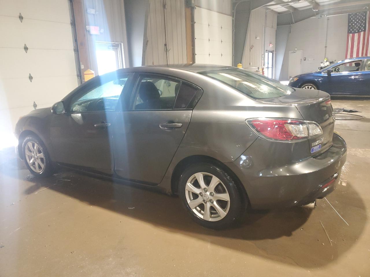 2010 Mazda 3 - Image 2