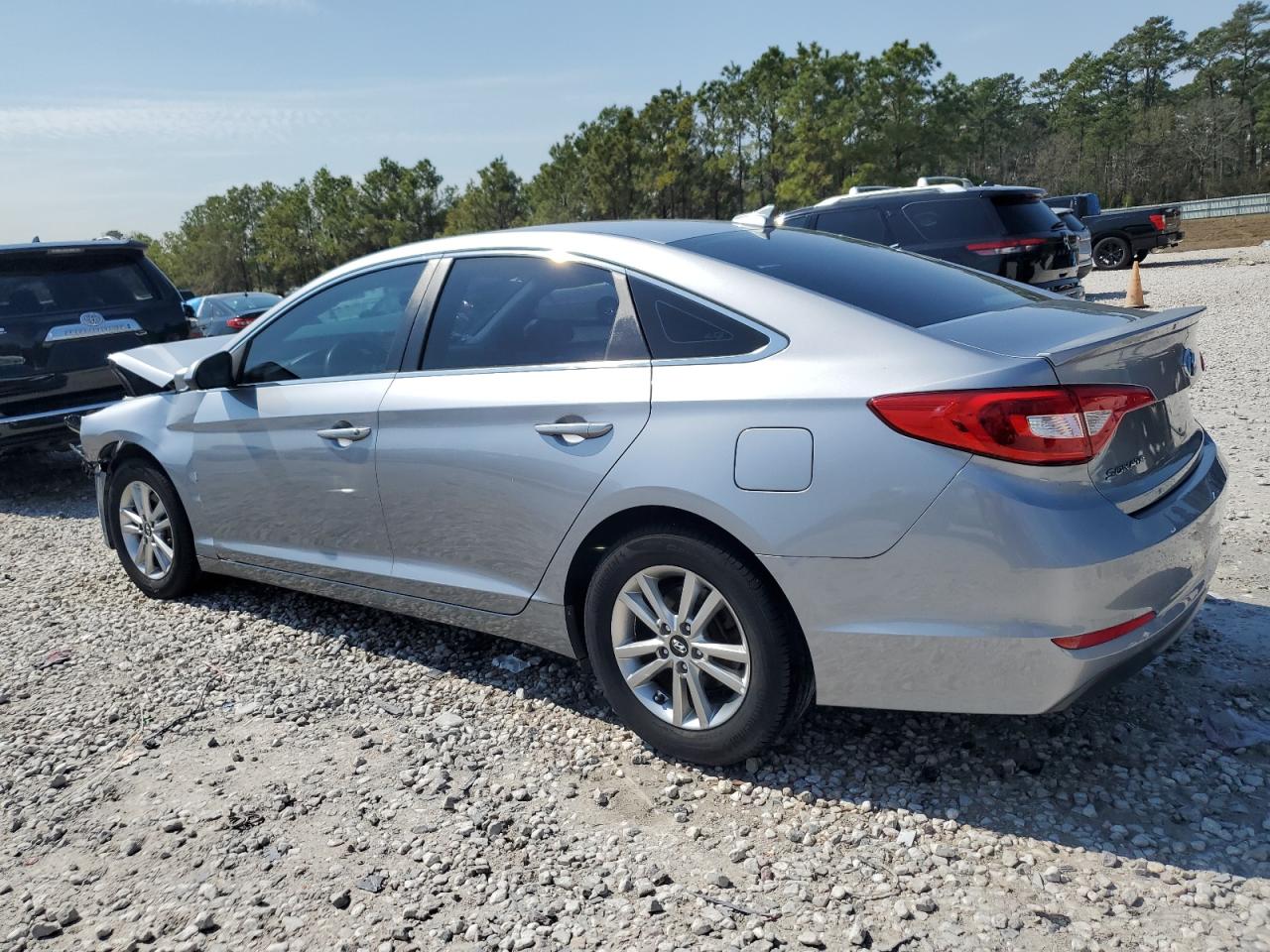 2017 Hyundai Sonata - Image 2