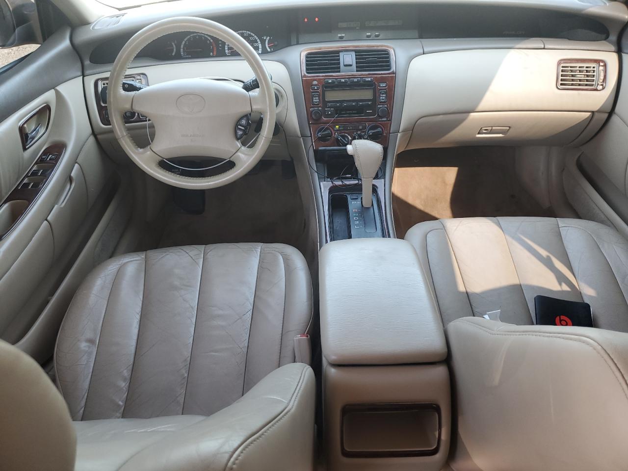 2001 Toyota Avalon - Image 8