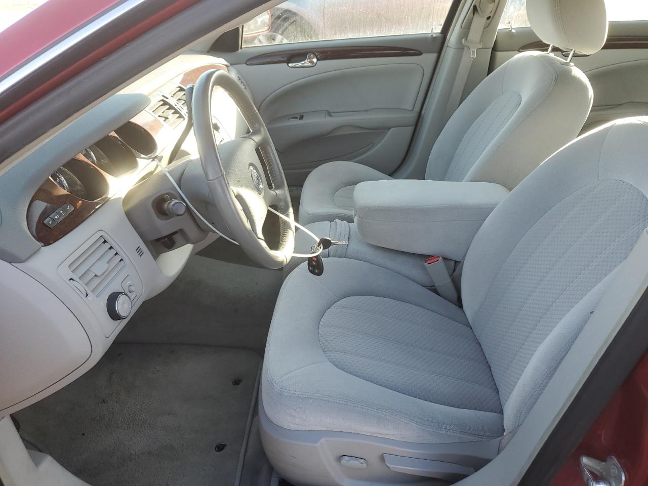 2011 Buick Lucerne - Image 7