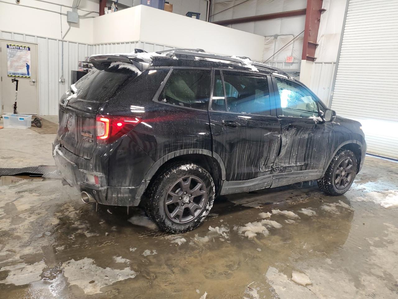 2024 Honda Passport - Image 3