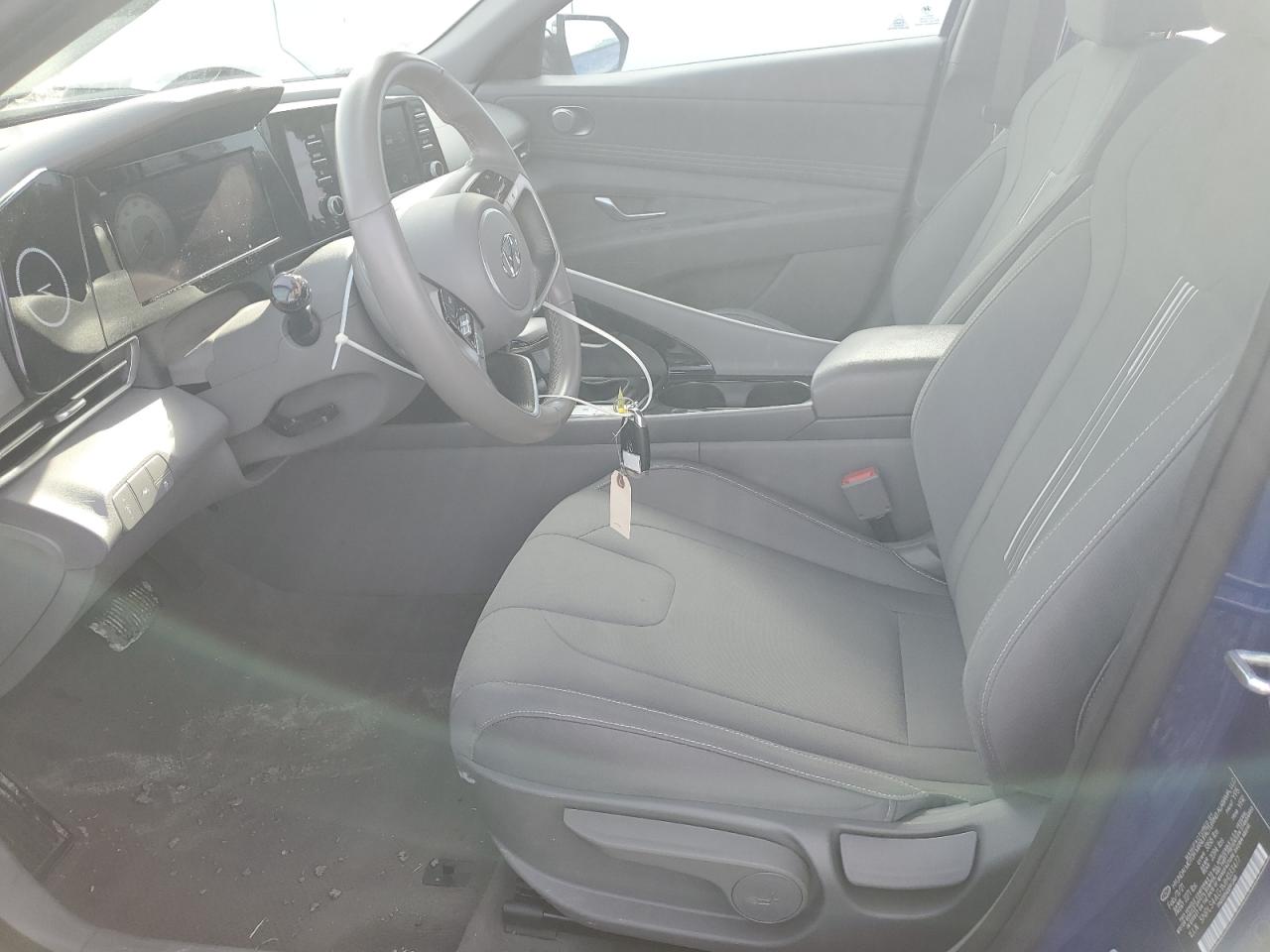 2021 Hyundai Elantra - Image 7