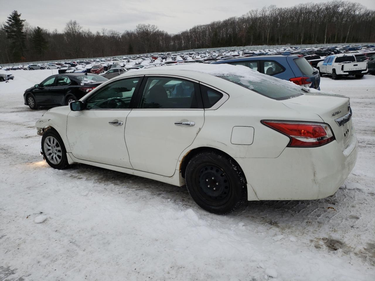 2014 Nissan Altima - Image 2