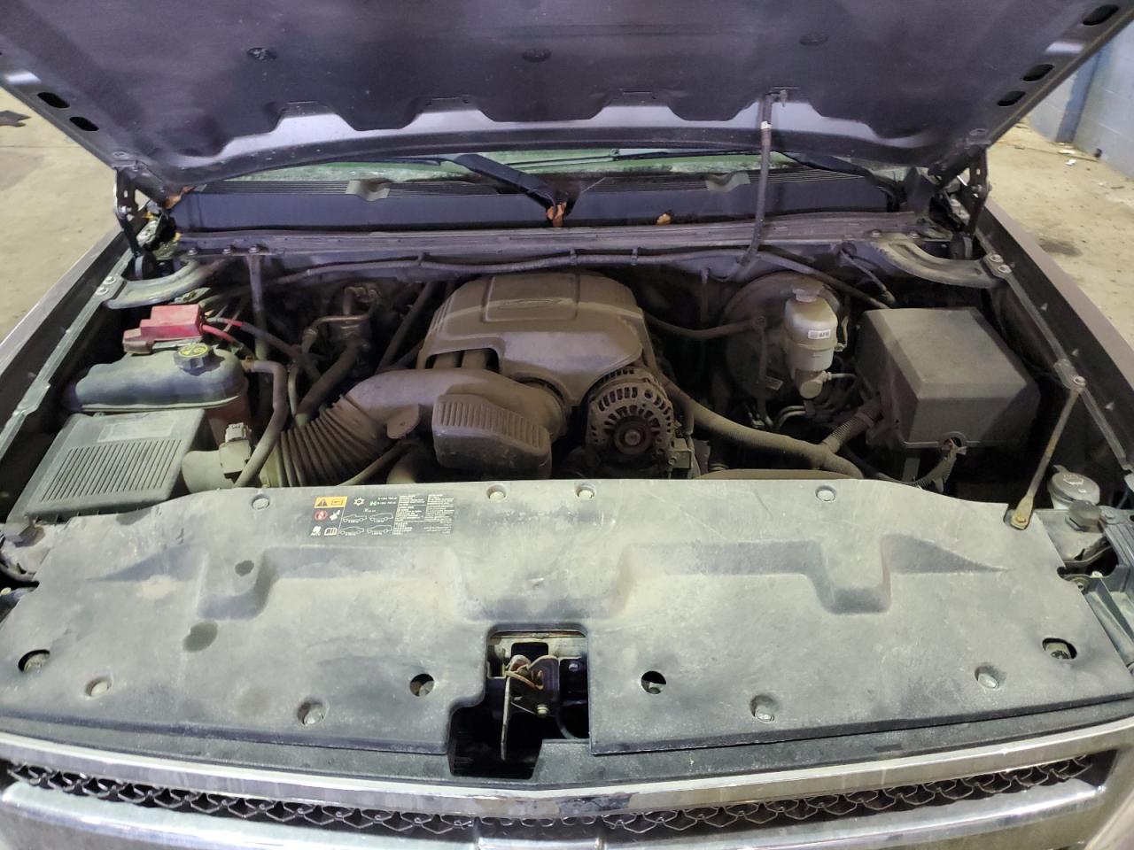 2013 Chevrolet Silverado - Image 11