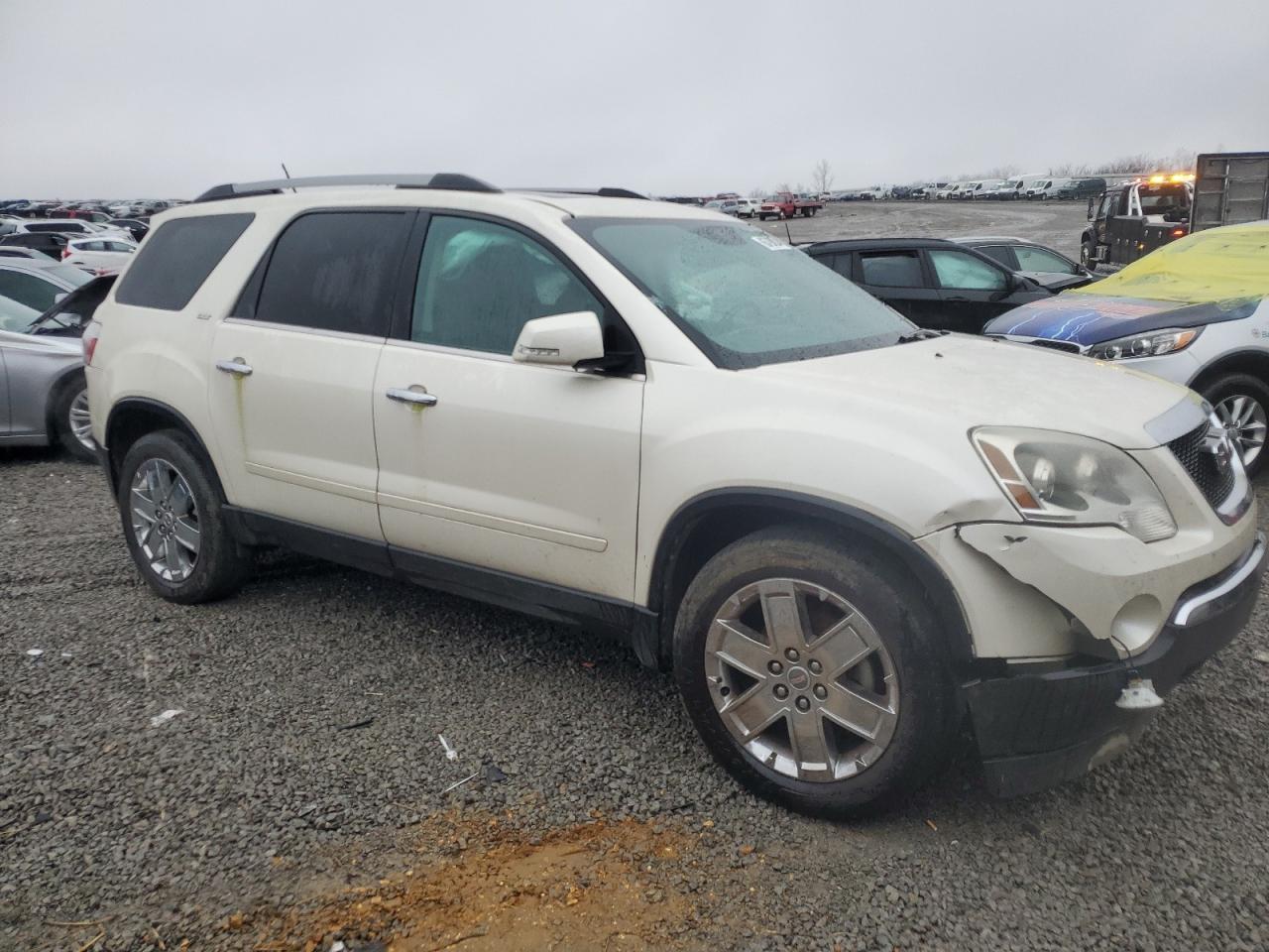 2011 GMC Acadia - Image 4