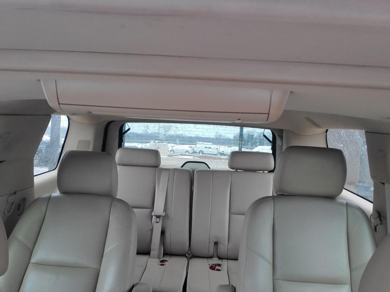 2012 Cadillac Escalade - Image 10