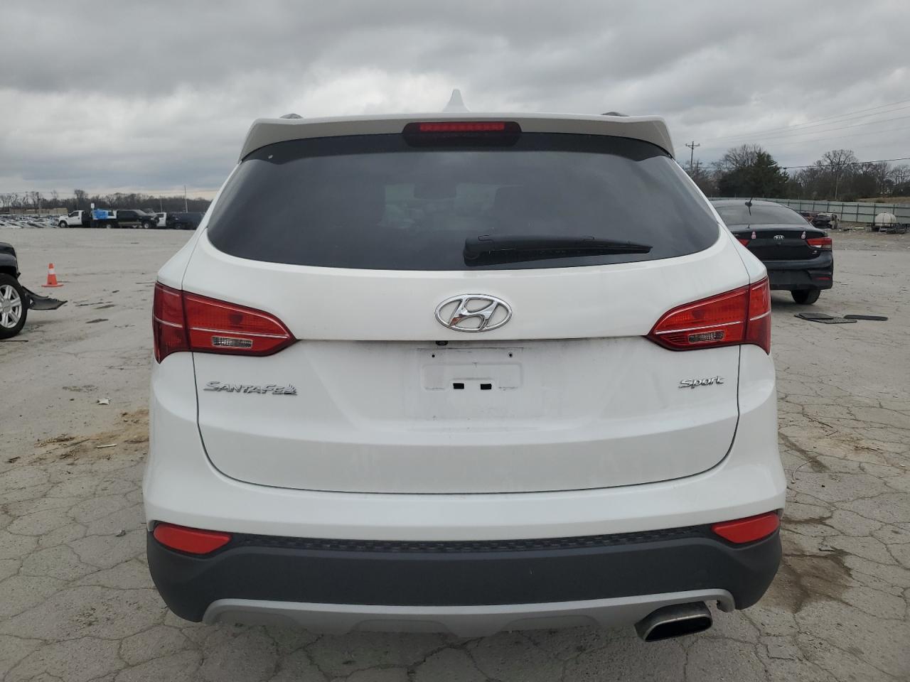 2015 Hyundai Santa Fe - Image 6