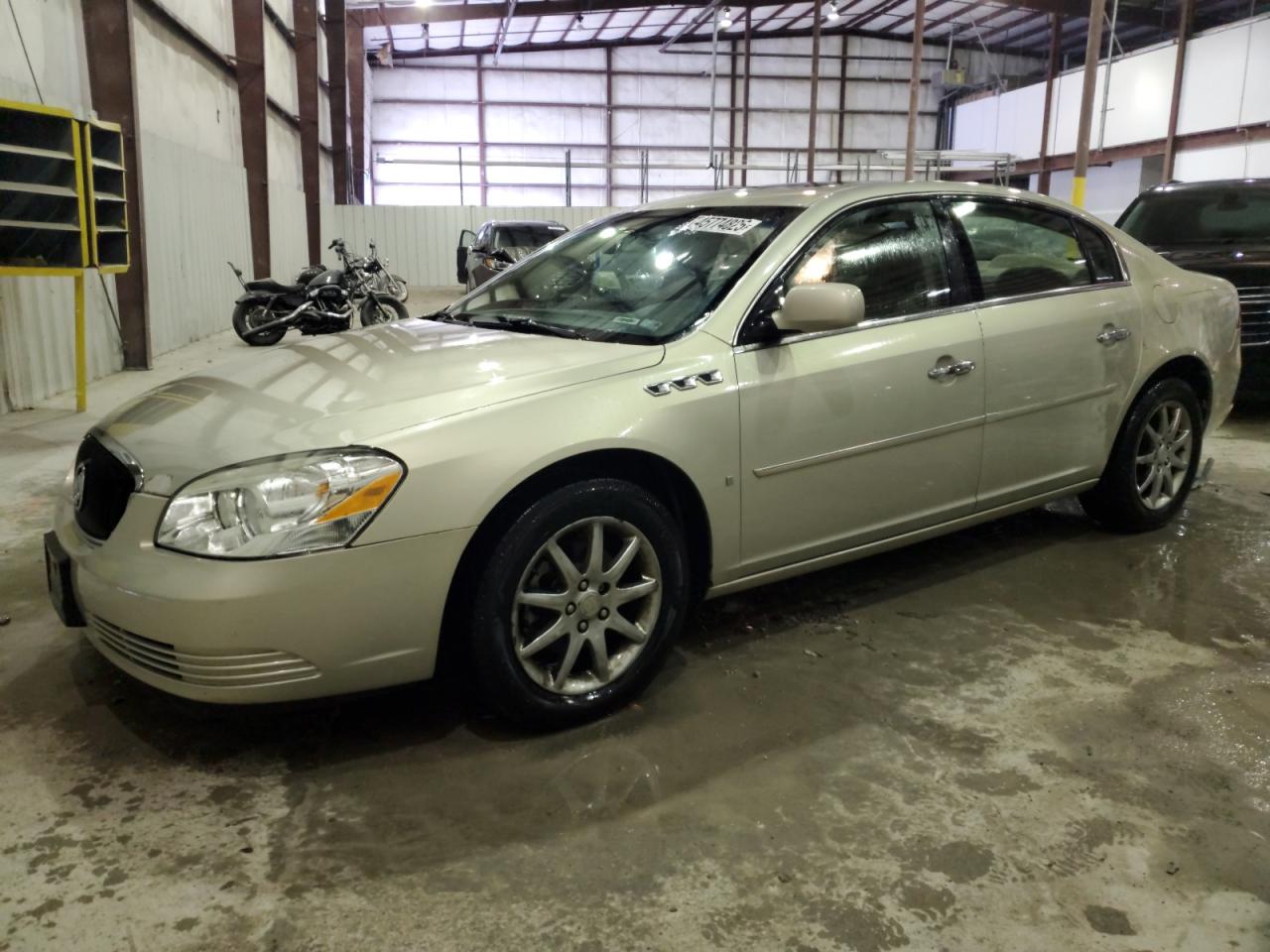 2007 Buick Lucerne - Image 1