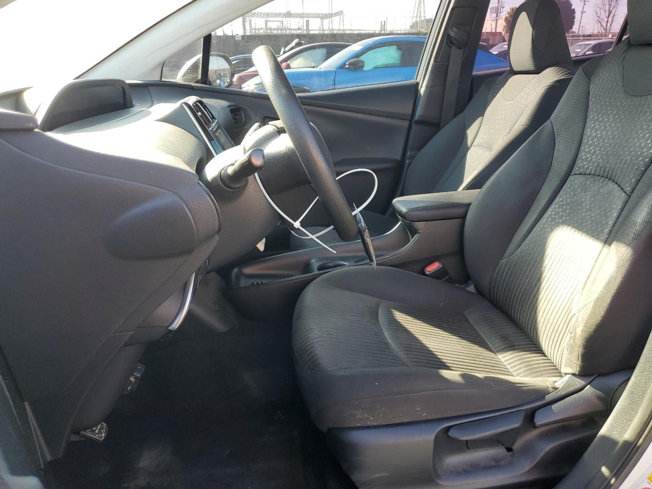 2016 Toyota Prius - Image 7