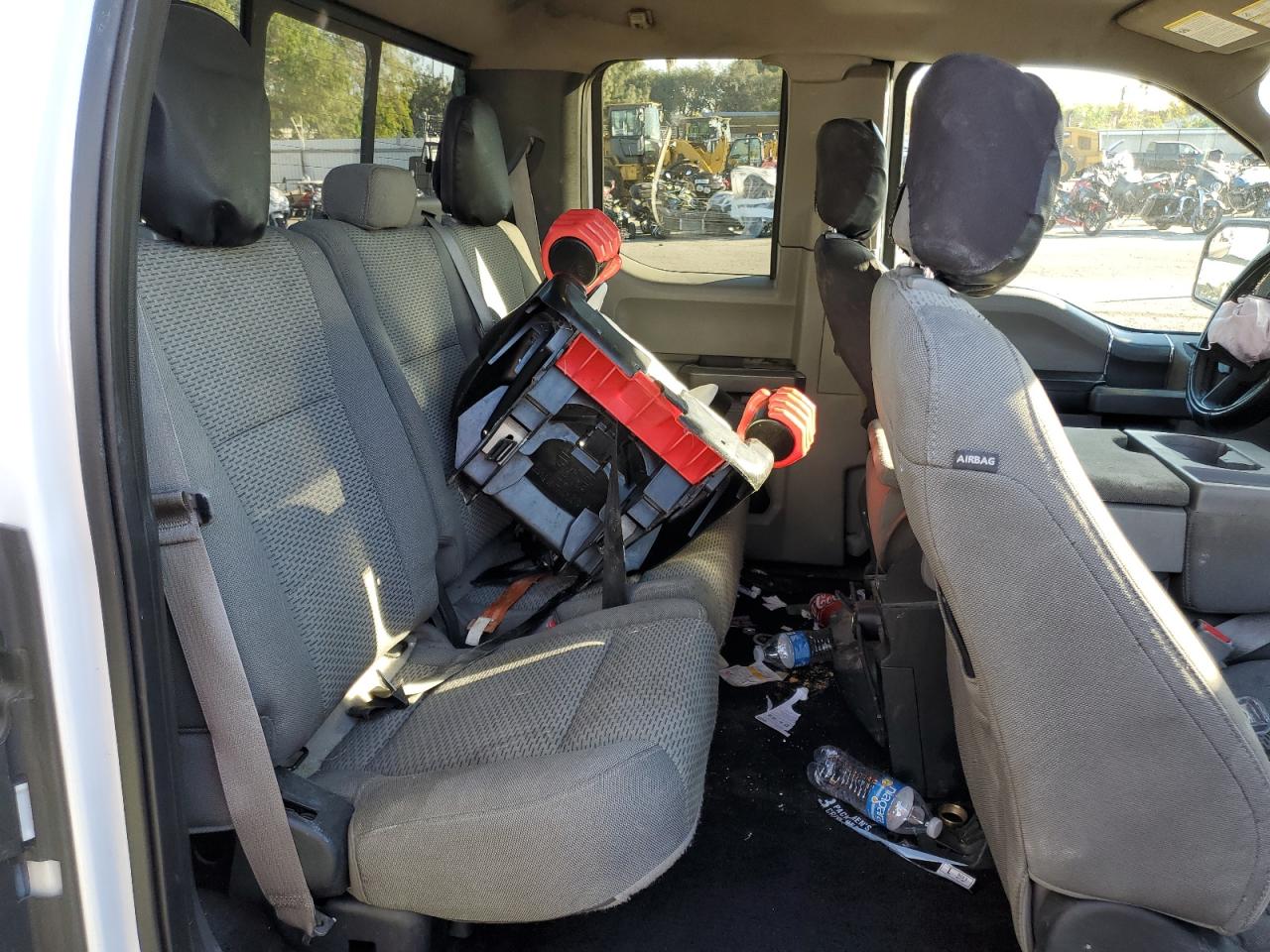 2015 Ford F-150 - Image 10