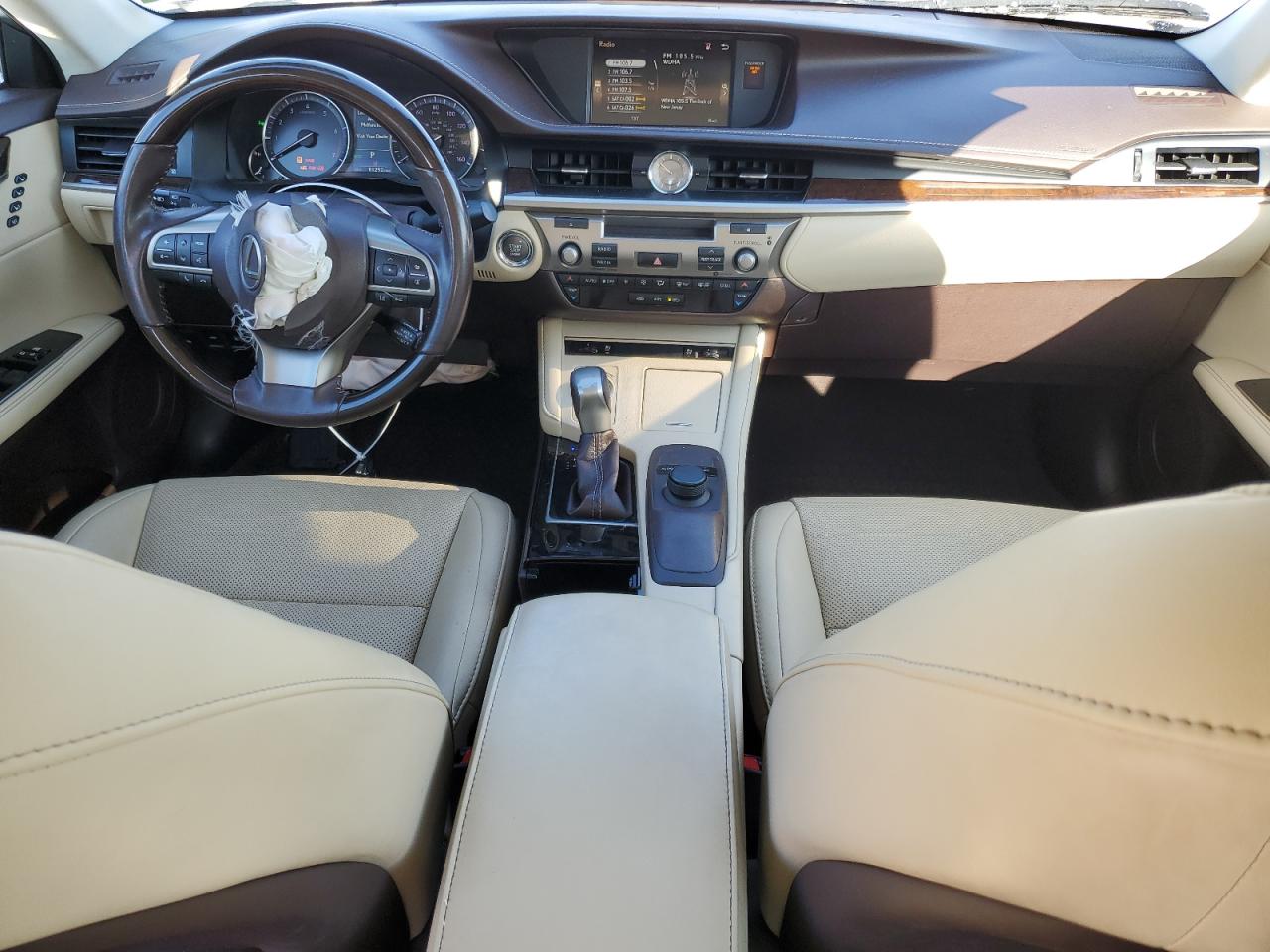 2018 Lexus ES - Image 8