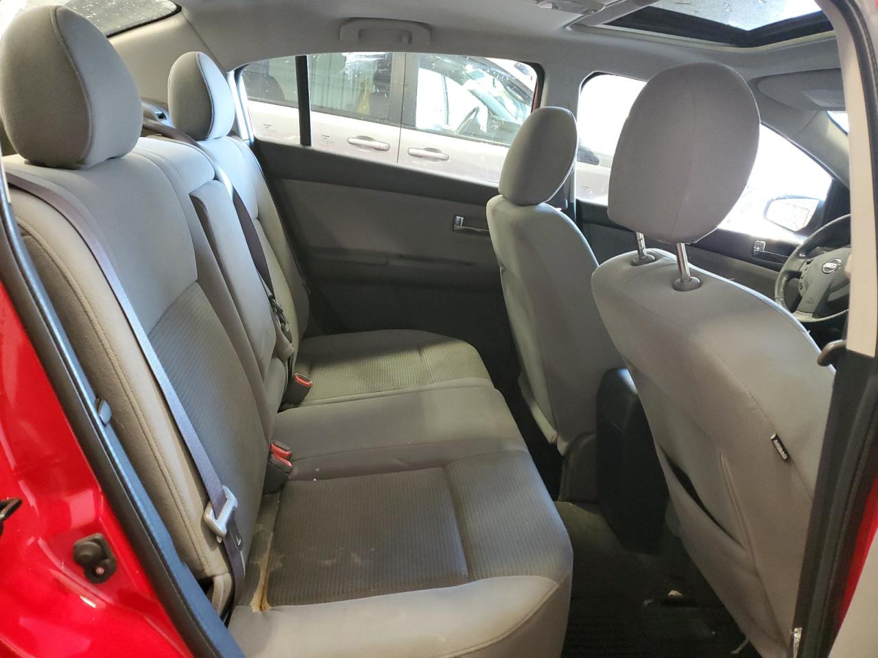 2012 Nissan Sentra - Image 10