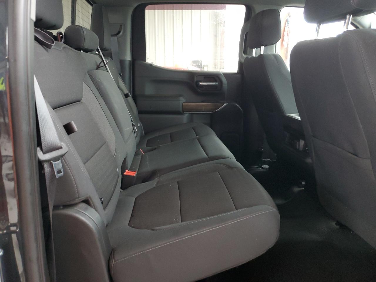 2020 Chevrolet Silverado - Image 10
