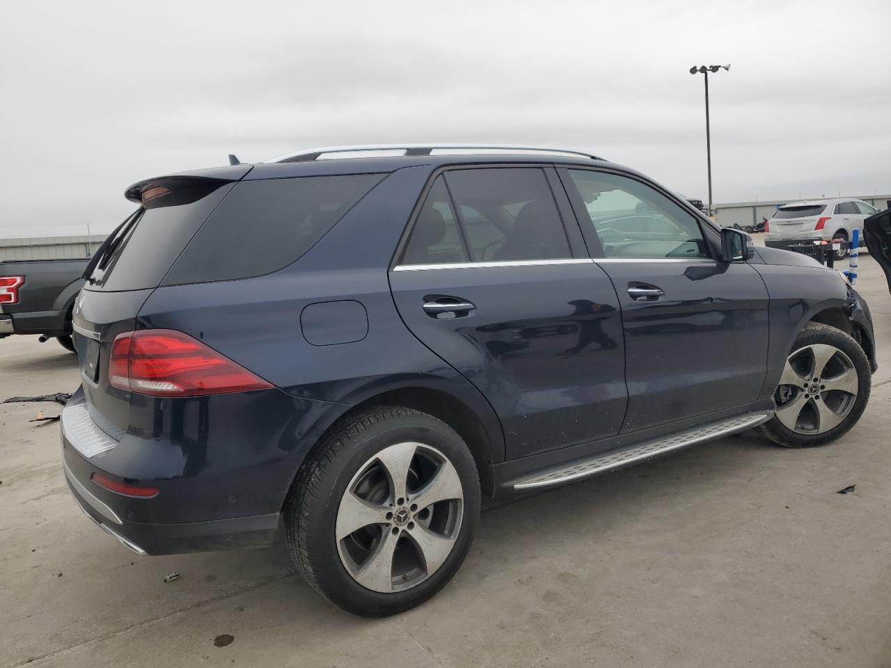 2018 Mercedes-Benz GLE - Image 3