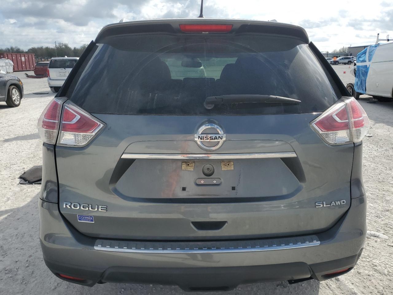 2015 Nissan Rogue - Image 6