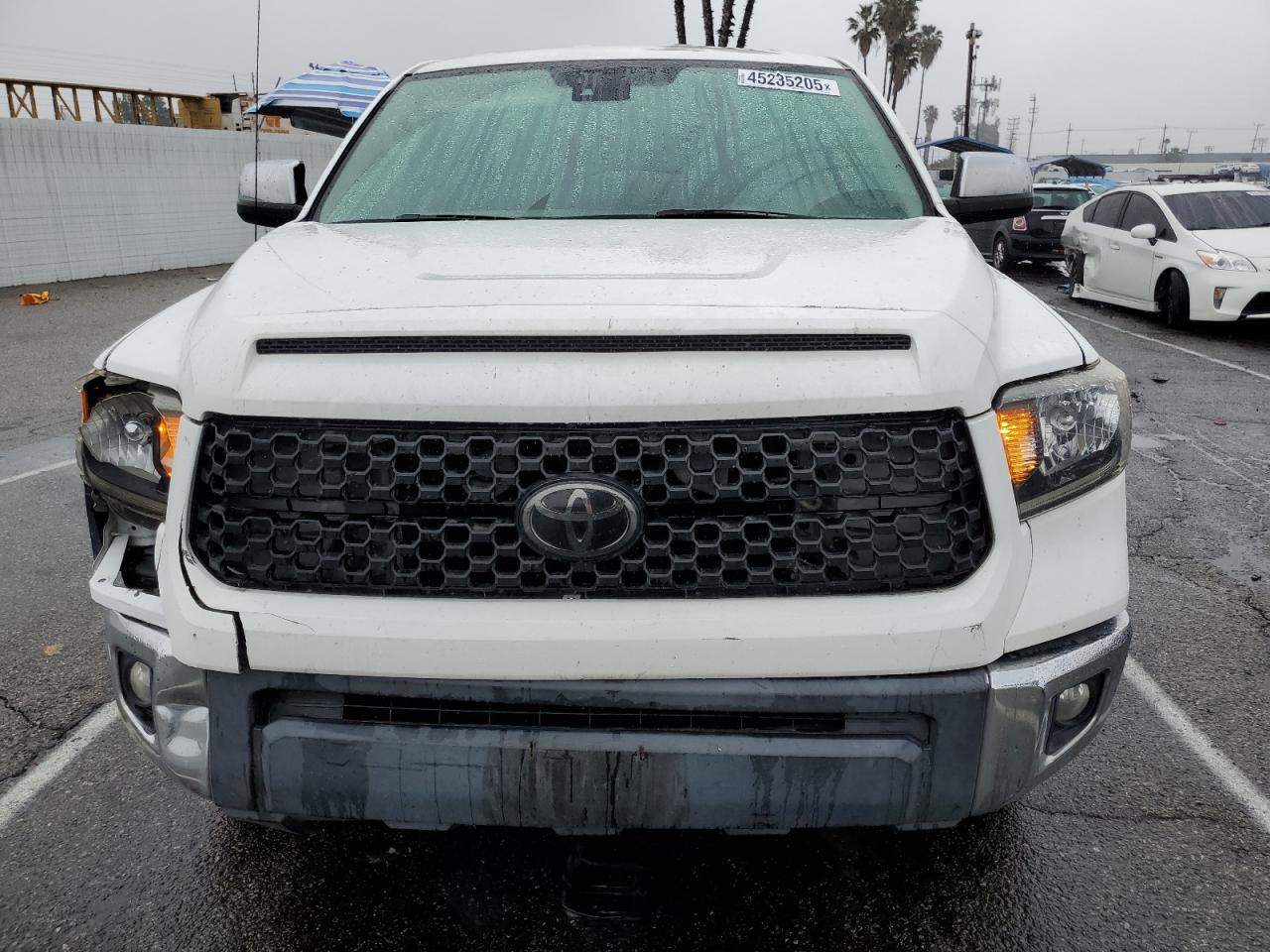 2018 Toyota Tundra - Image 5