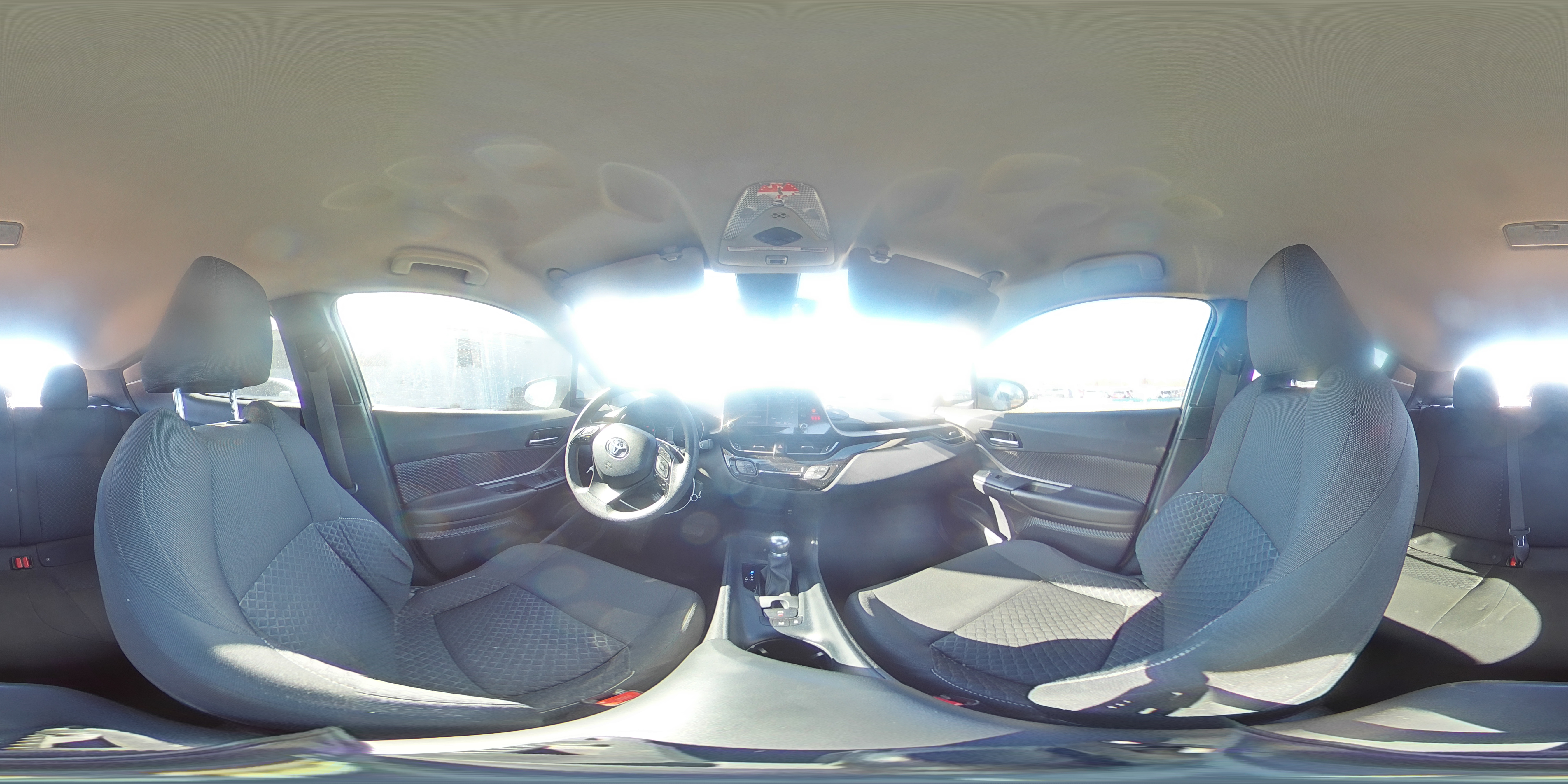 2020 Toyota C-HR - Image 16