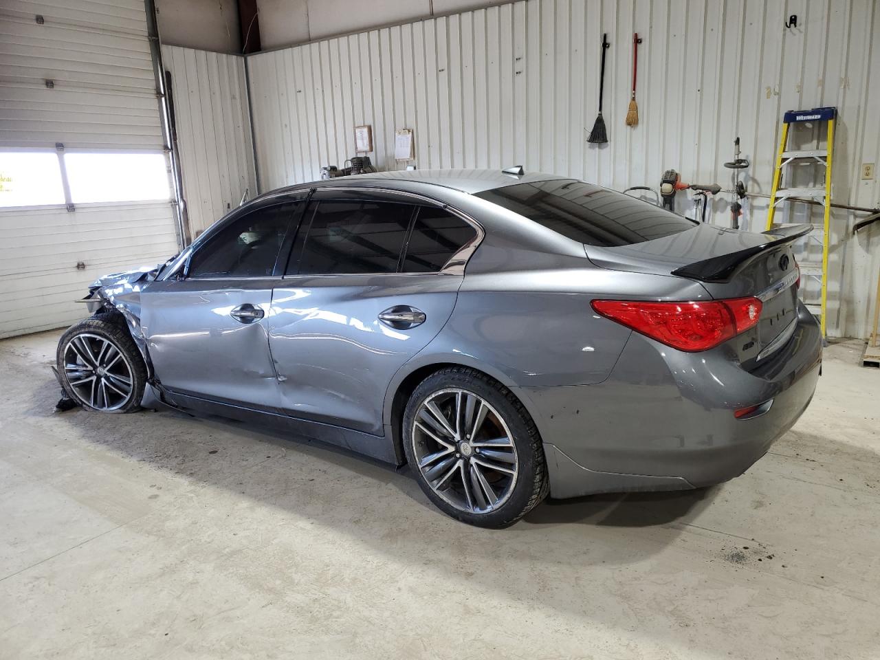2016 Infiniti Q50 - Image 2