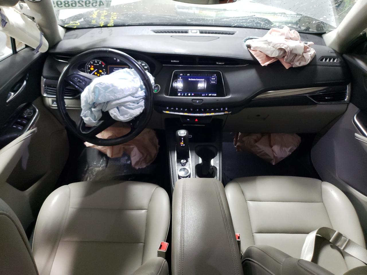 2019 Cadillac XT4 - Image 8