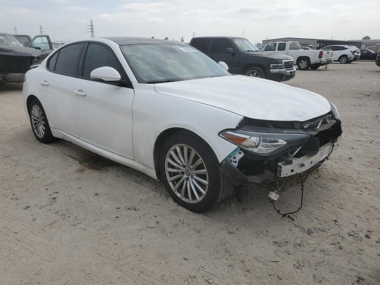 2018 Alfa Romeo Giulia - Image 4