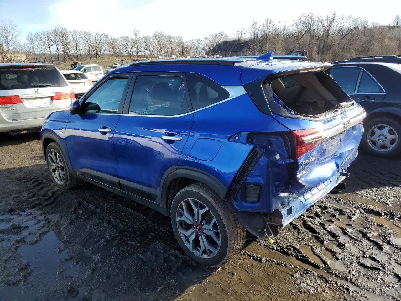 2021 Kia Seltos - Image 2