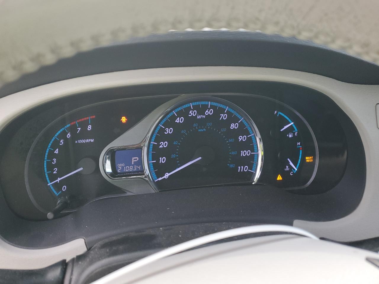 2012 Toyota Sienna - Image 9