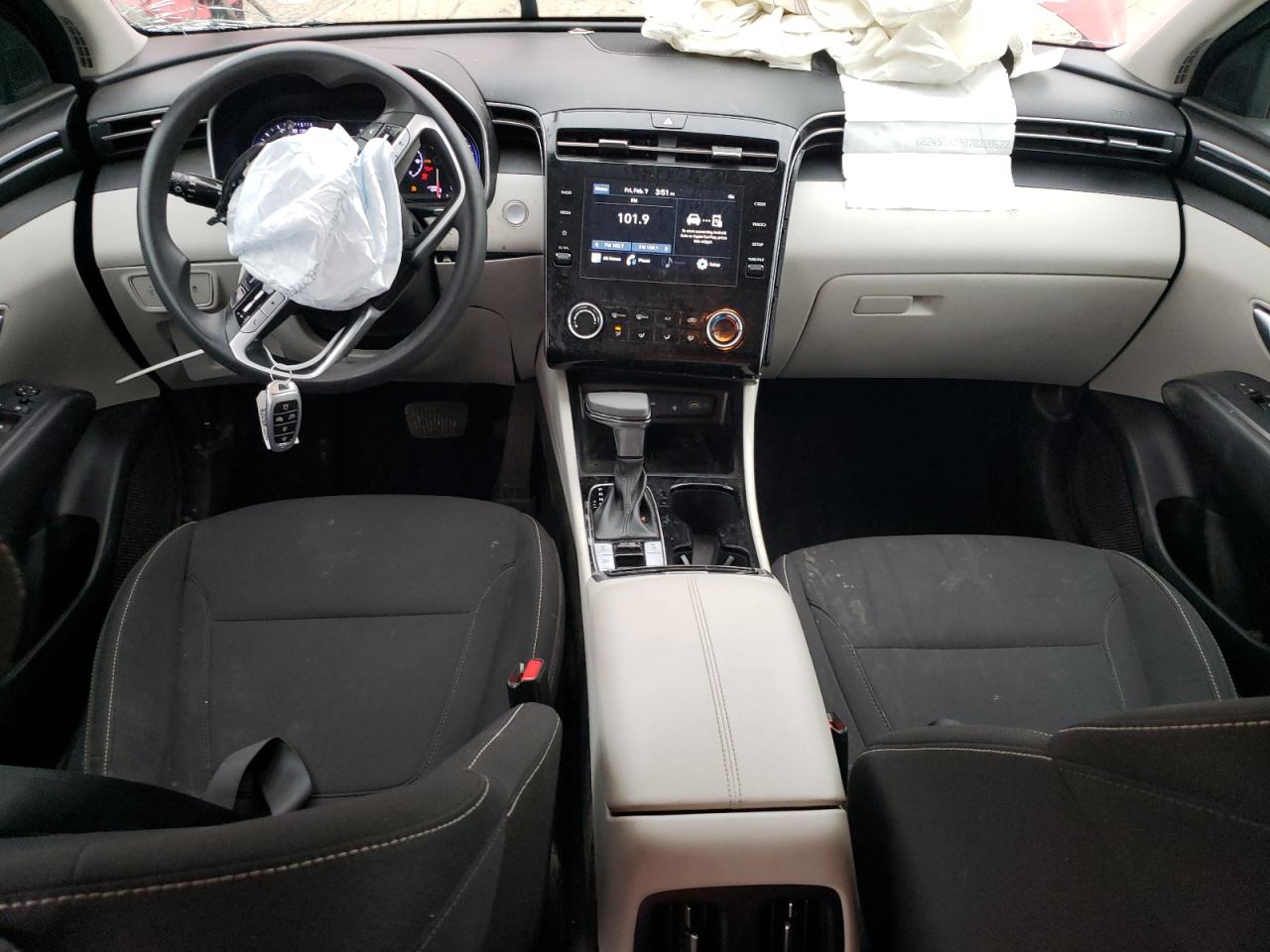 2023 Hyundai Tucson - Image 8