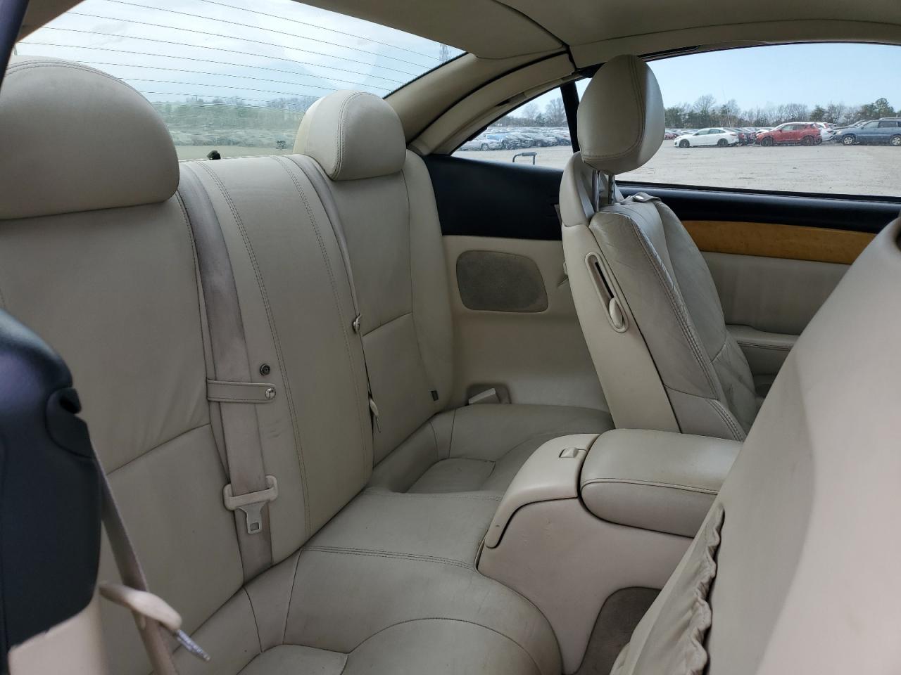 2003 Lexus SC - Image 10