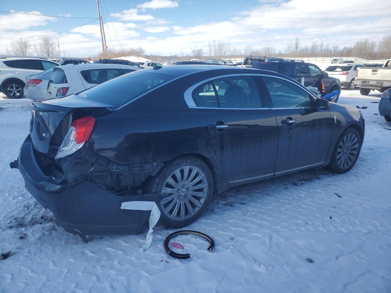 2014 Lincoln MKS - Image 3