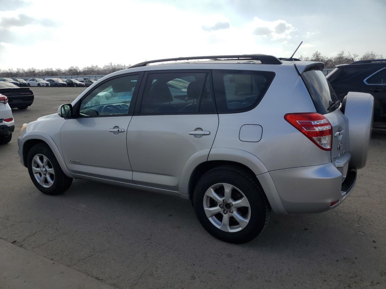 2009 Toyota RAV 4 - Image 2