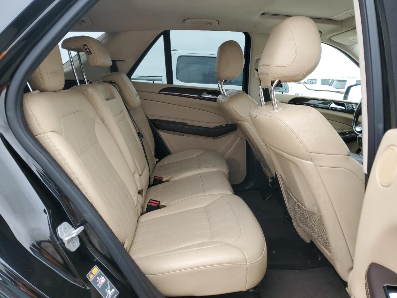 2017 Mercedes-Benz GLE - Image 11