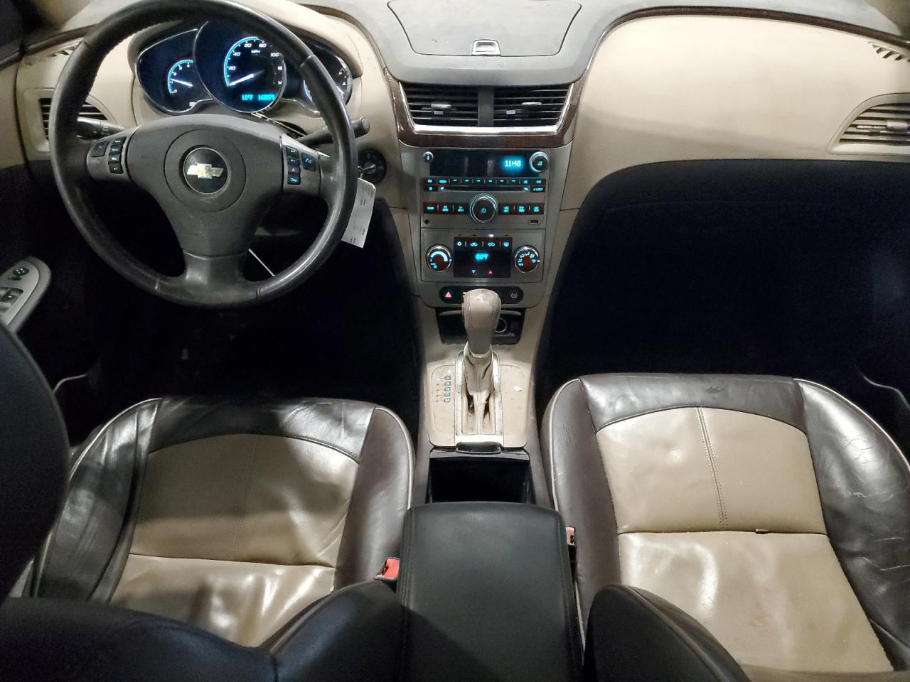 2011 Chevrolet Malibu - Image 8