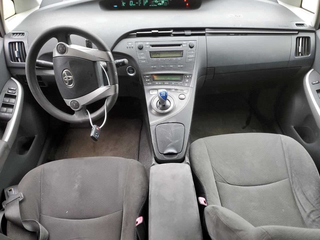 2011 Toyota Prius - Image 8