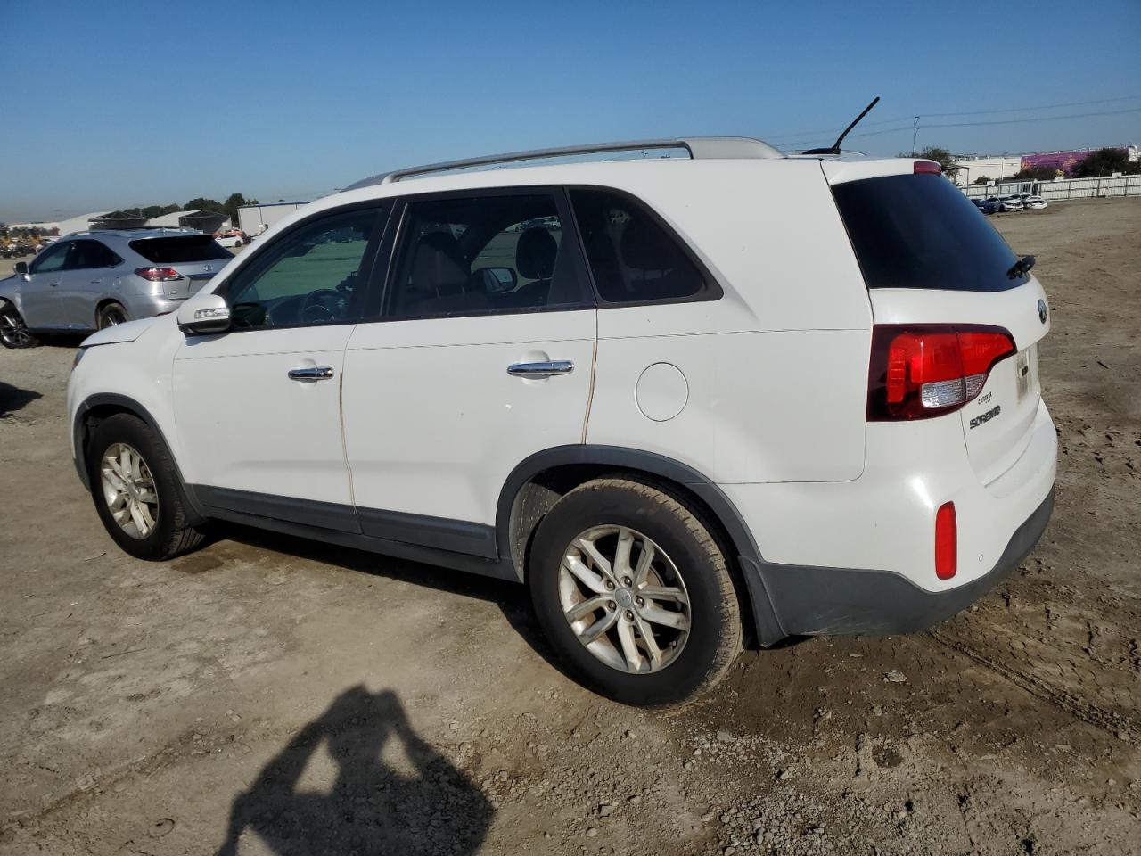 2015 Kia Sorento - Image 2