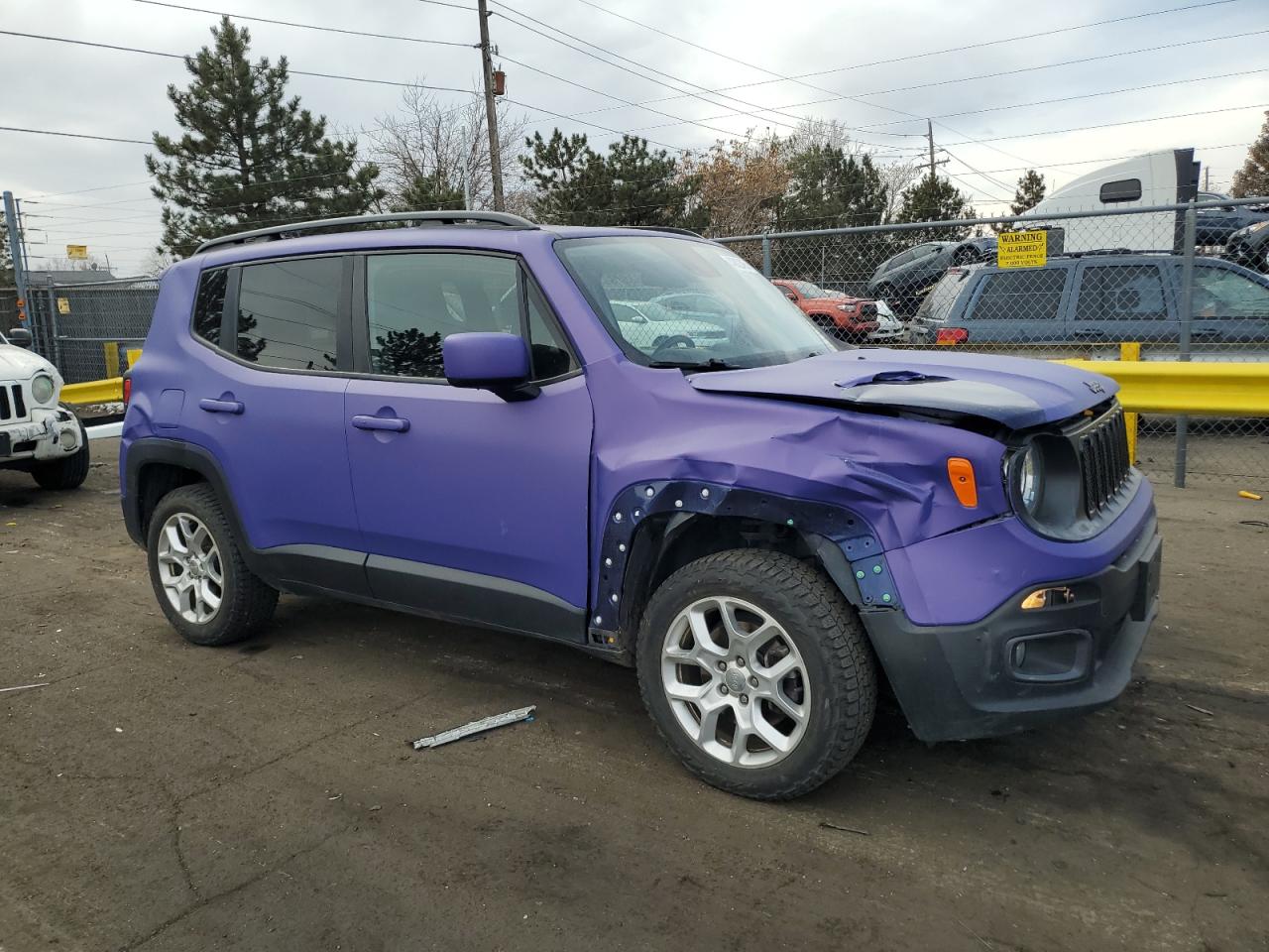 2016 Jeep Renegade - Image 4