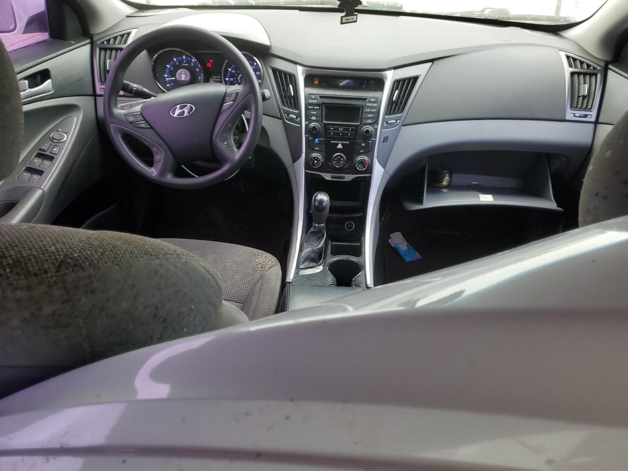 2014 Hyundai Sonata - Image 8