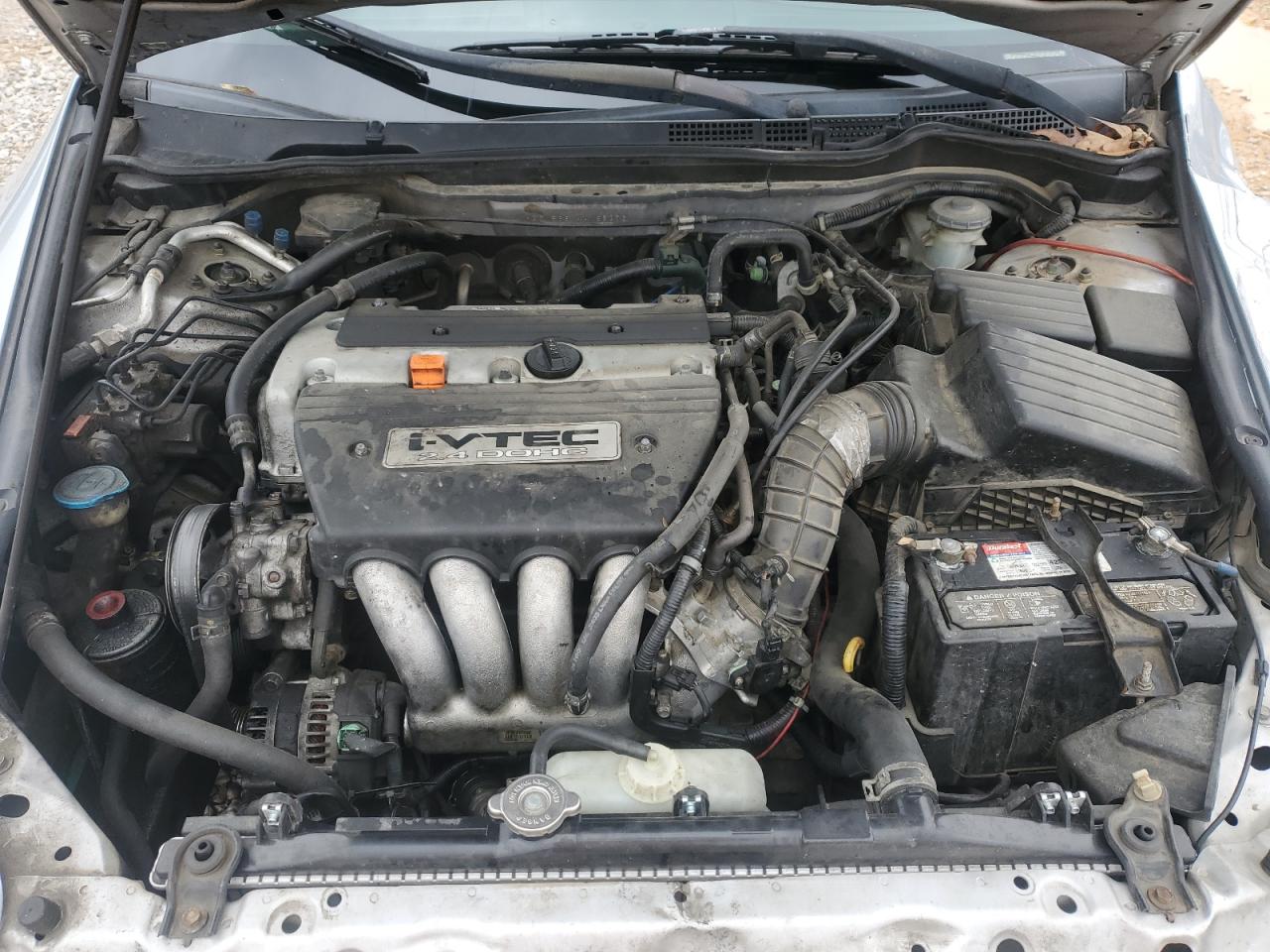 2004 Honda Accord - Image 11