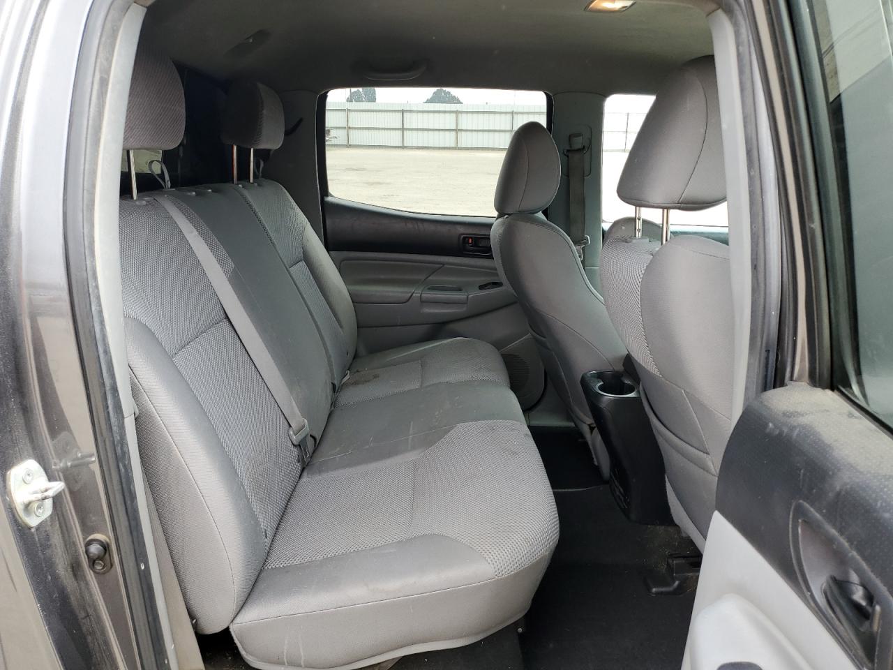 2012 Toyota Tacoma - Image 10
